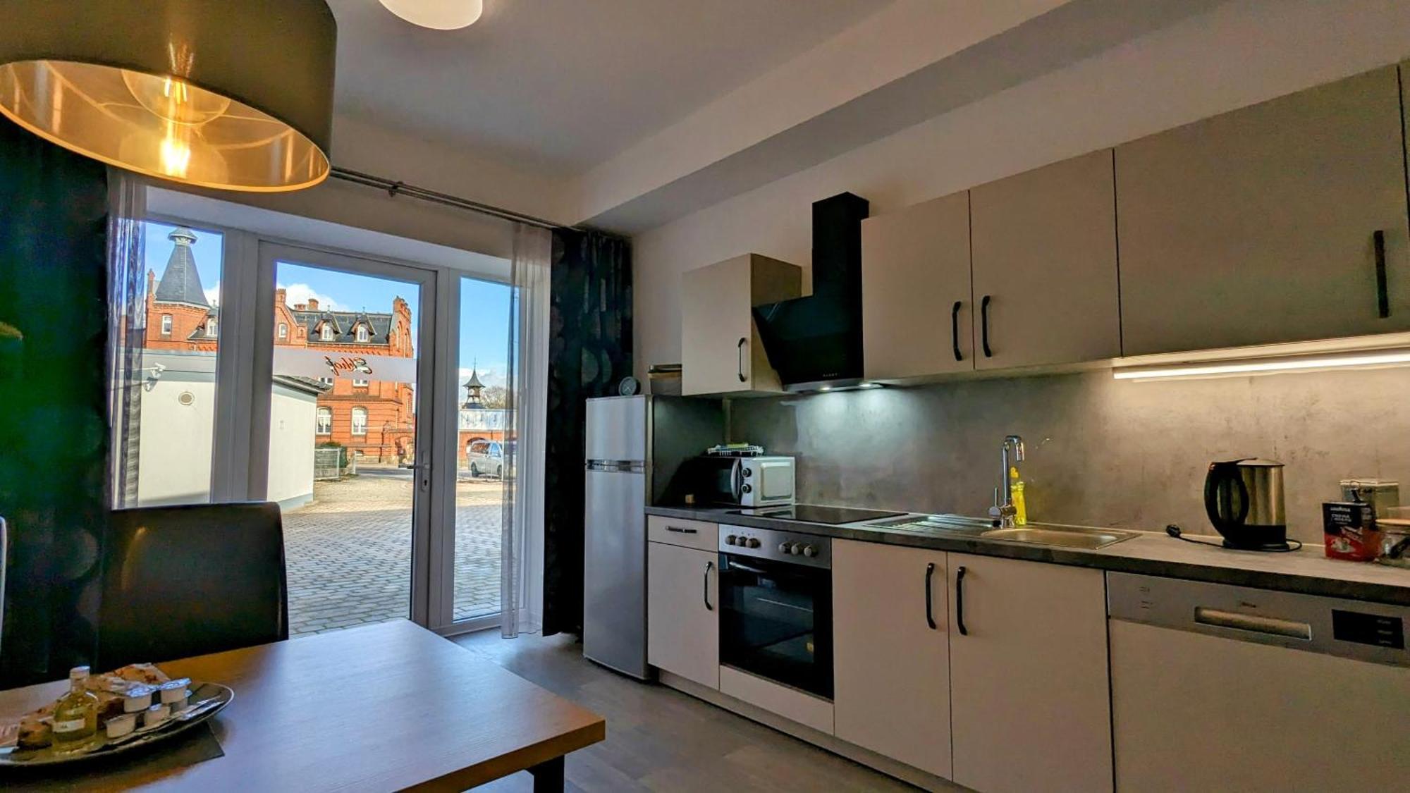 Fewo Urban Gotha-Apartment Ekhof- Am Schlosspark- Parken An Der Der Tuer- Barrierefrei, 900 Meter Zum Bahnhof - Wallbox Экстерьер фото