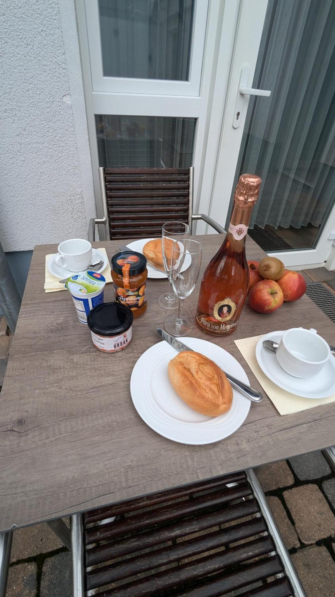 Fewo Urban Gotha-Apartment Ekhof- Am Schlosspark- Parken An Der Der Tuer- Barrierefrei, 900 Meter Zum Bahnhof - Wallbox Экстерьер фото